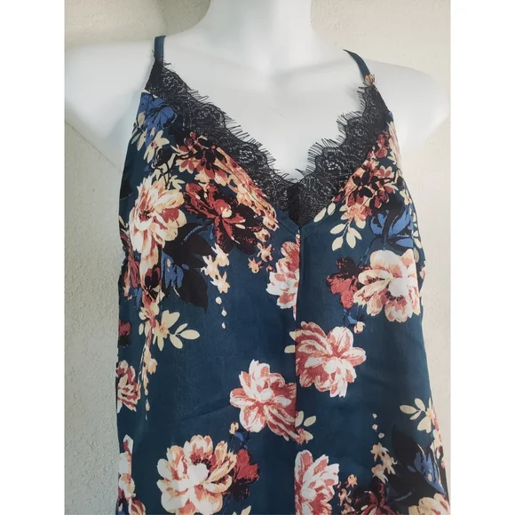 Floral tank top - Picture 3 of 6